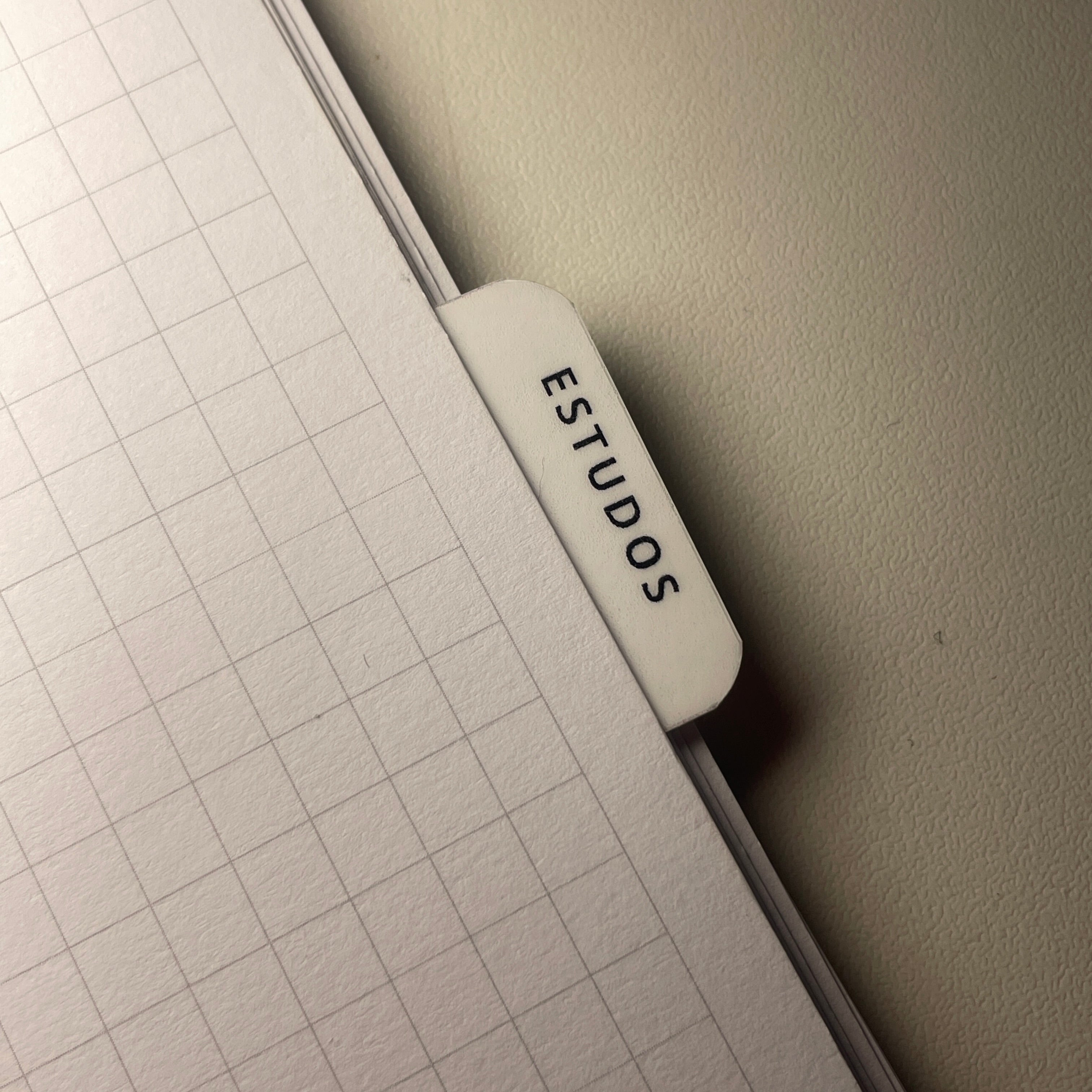 Abas Divisórias Colantes