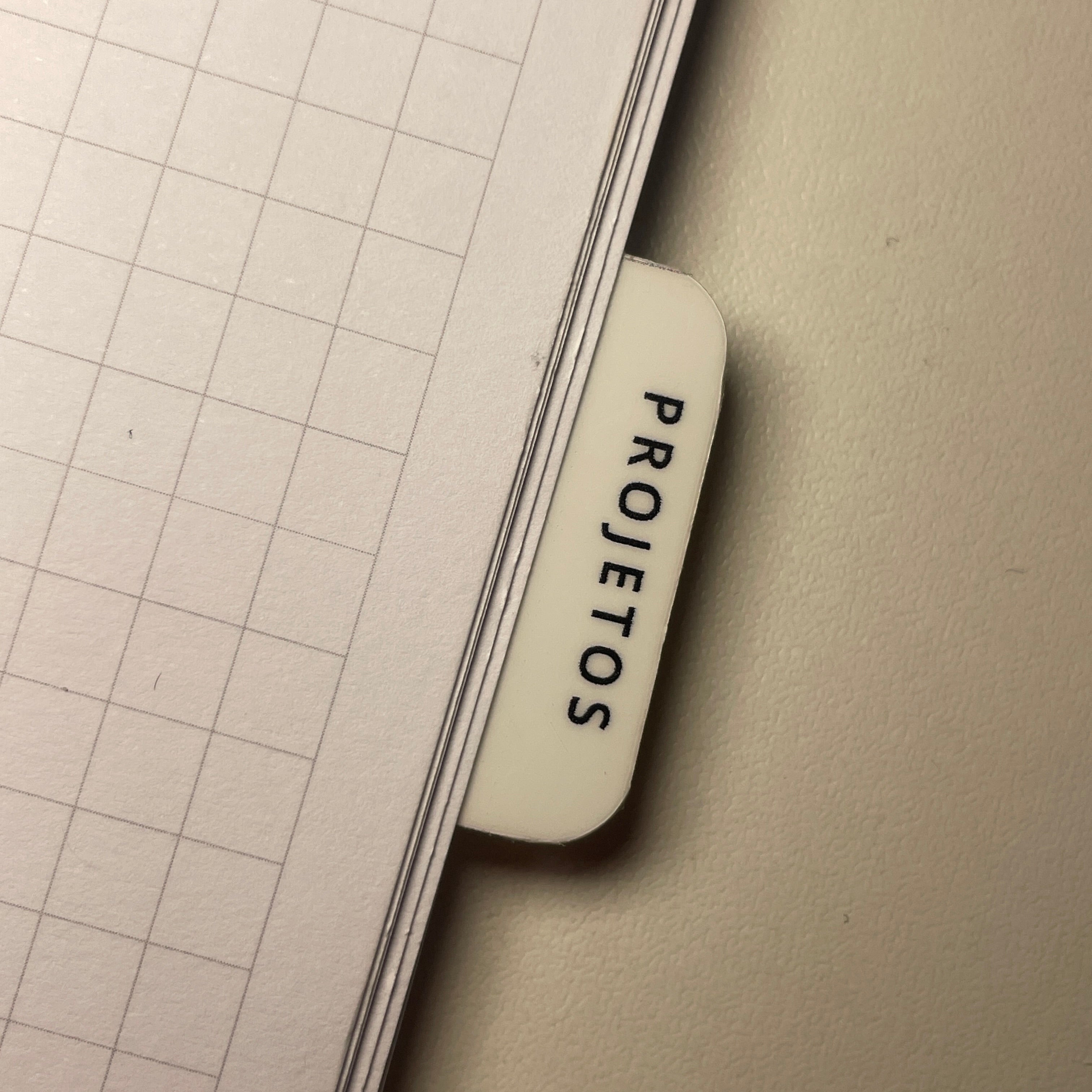 Abas Divisórias Colantes